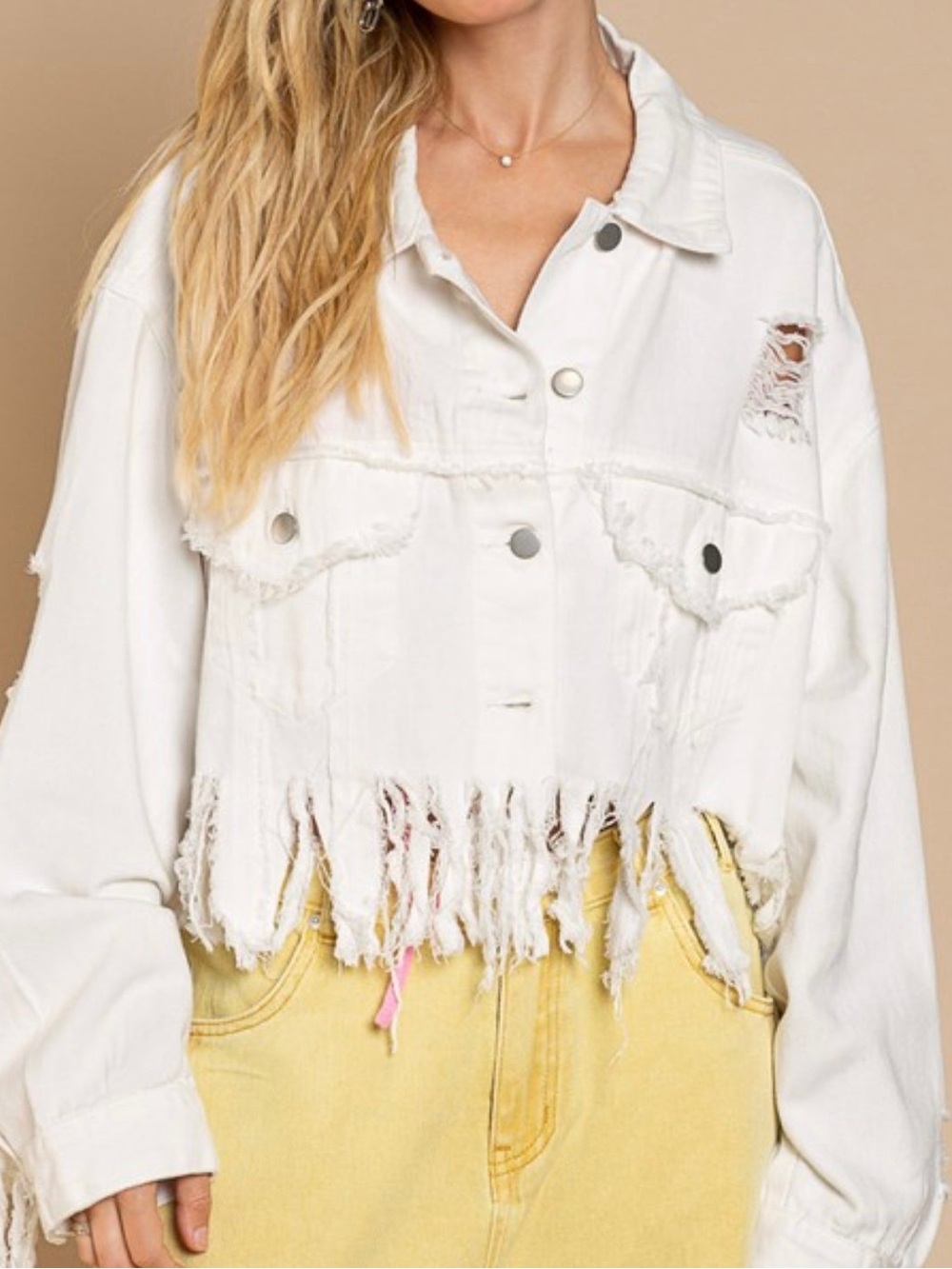 EUC! POL Fringe White Denim Jacket Distressed Frayed Hem size M Oversized